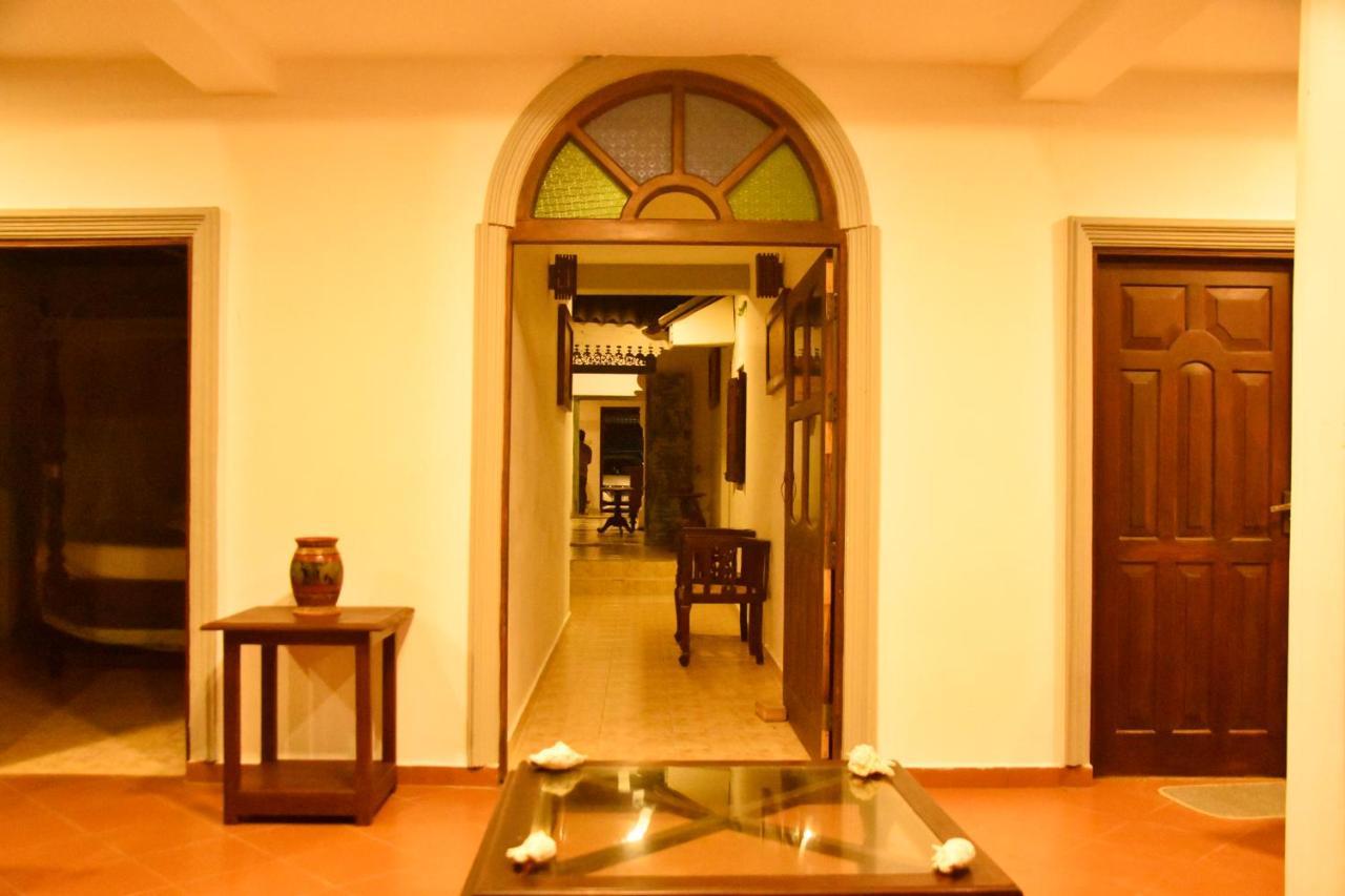 Oriental Rest Hotel Хикадува Екстериор снимка