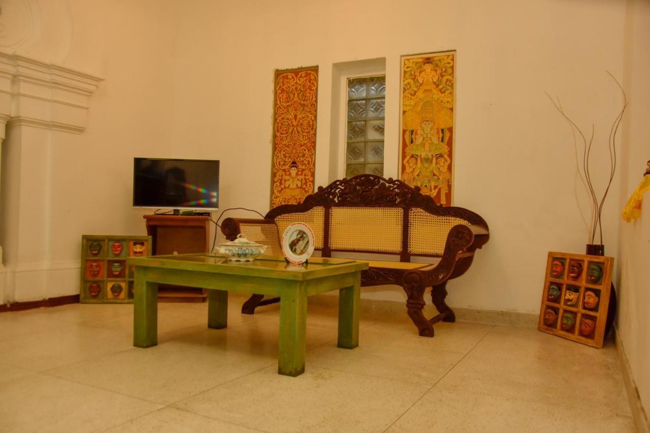 Oriental Rest Hotel Хикадува Екстериор снимка